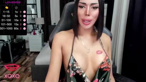 CANDACE online show from 5, 3, 2025