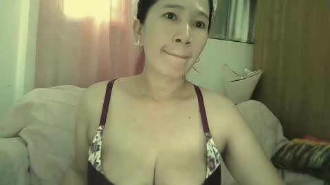 Snapshot of sweetfilipinawet chatting on 17, 11, 2025 Stacy online show from 17, 11, 2025