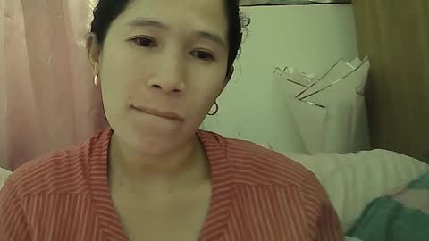Snapshot of sweetfilipinawet chatting on 1, 12, 2025 Stacy online show from 1, 12, 2025