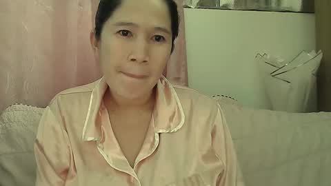 Snapshot of sweetfilipinawet chatting on 3, 12, 2025 Stacy online show from 3, 12, 2025
