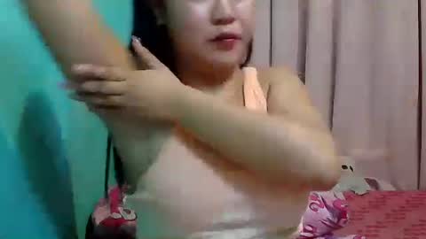 Snapshot of sweetgal_mica chatting on 7, 10, 2025 sweetgal_mica online show from 7, 10, 2025