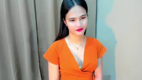 sweetgirl_latina143 online show from 12, 9, 2025