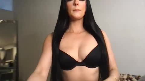 Snapshot of sweetgraciexo chatting on 21, 11, 2025 Gracie online show from 21, 11, 2025