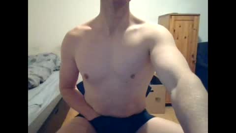 sweetguy8210 online show from 24, 11, 2025