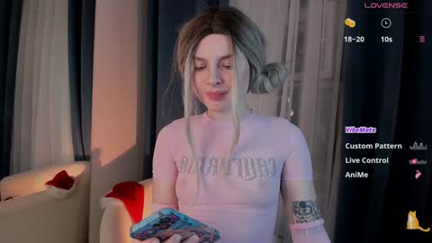 Snapshot of sweetheart_flower chatting on 27, 12, 2024 Kira online show from 27, 12, 2024