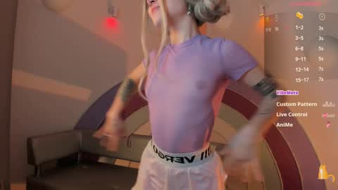 Snapshot of sweetheart_flower chatting on 29, 12, 2024 Kira online show from 29, 12, 2024