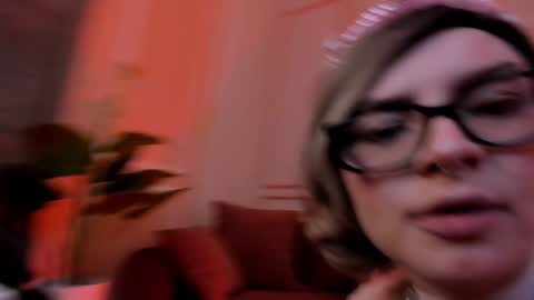 Snapshot of sweetheart_flower chatting on 25, 1, 2025 Kira online show from 25, 1, 2025