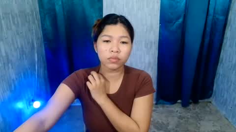 Snapshot of sweethoney_abbey chatting on 4, 6, 2026 sweethoney_abbey online show from 4, 6, 2026