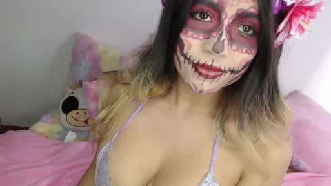                  online show from 29, 10, 2025