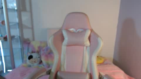                  online show from 13, 11, 2025