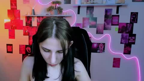Snapshot of sweetie_chloe_ chatting on 22, 4, 2026 Chloe online show from 22, 4, 2026