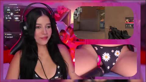 Snapshot of sweetie_cloe chatting on 26, 9, 2025 sweetie_cloe online show from 26, 9, 2025