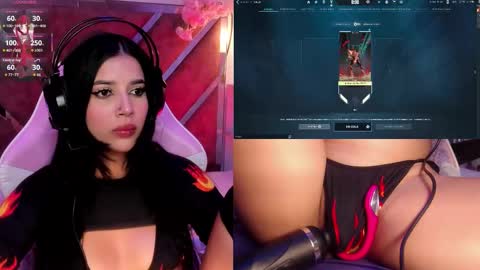 Snapshot of sweetie_cloe chatting on 8, 10, 2025 sweetie_cloe online show from 8, 10, 2025
