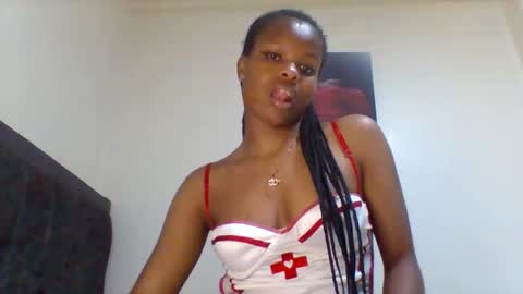 Snapshot of sweetie_lee chatting on 13, 11, 2025 sweetie lee online show from 13, 11, 2025