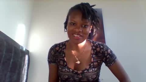 Snapshot of sweetie_lee chatting on 15, 12, 2025 sweetie lee online show from 15, 12, 2025