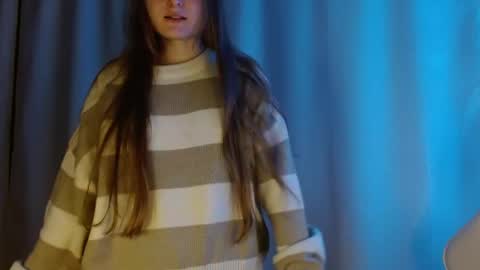 Snapshot of sweetie_lover chatting on 8, 5, 2026 Annie online show from 8, 5, 2026
