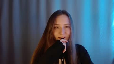 Snapshot of sweetie_lover chatting on 10, 5, 2026 Annie online show from 10, 5, 2026