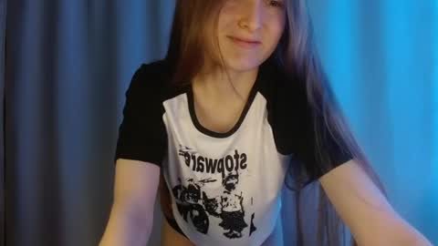 Snapshot of sweetie_lover chatting on 12, 5, 2026 Annie online show from 12, 5, 2026