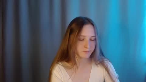 Snapshot of sweetie_lover chatting on 31, 5, 2026 Annie online show from 31, 5, 2026