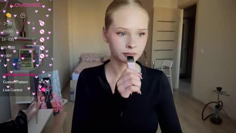 sweetie Lisa3 online show from 11, 9, 2025