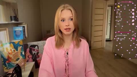 sweetie Lisa3 online show from 18, 10, 2025
