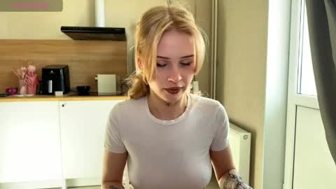 sweetie Lisa3 online show from 12, 5, 2026