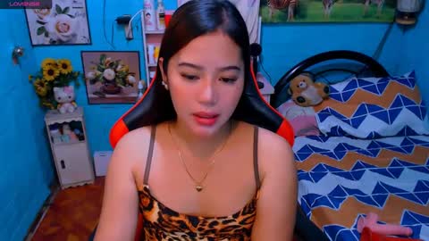 Nicole online show from 7, 3, 2025