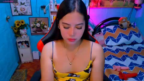 Nicole online show from 12, 3, 2025