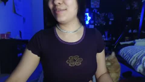 Snapshot of sweetieslikebutter chatting on 25, 6, 2026 Blu Sweets online show from 25, 6, 2026