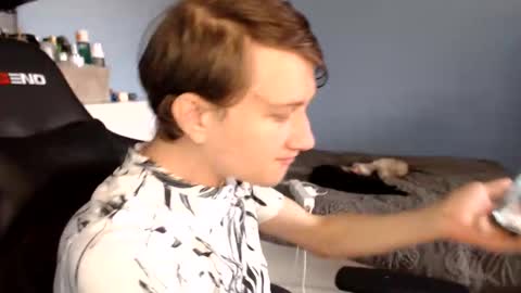 Snapshot of sweetietwin chatting on 27, 2, 2026 CAT online show from 27, 2, 2026