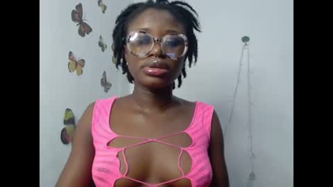Snapshot of sweetjuicyclit chatting on 3, 7, 2026 zuri online show from 3, 7, 2026