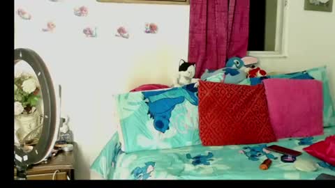 sweetkittyjohns online show from 25, 6, 2026