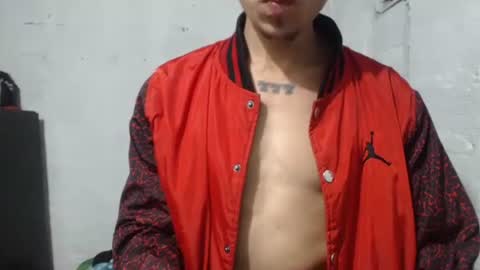 Snapshot of sweetlatinakim chatting on 23, 5, 2026 Camilo online show from 23, 5, 2026
