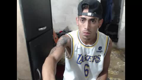 Snapshot of sweetlatinakim chatting on 3, 6, 2026 Camilo online show from 3, 6, 2026