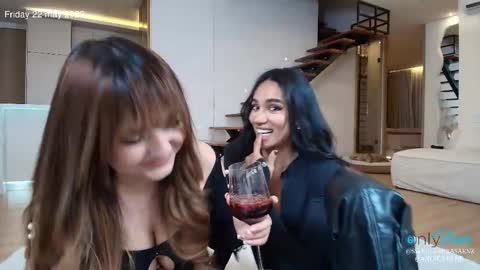 Snapshot of sweetlaurasaenz chatting on 23, 5, 2026 Laura Saenz Geminis online show from 23, 5, 2026