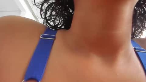 Azulandvioleta online show from 12, 2, 2026