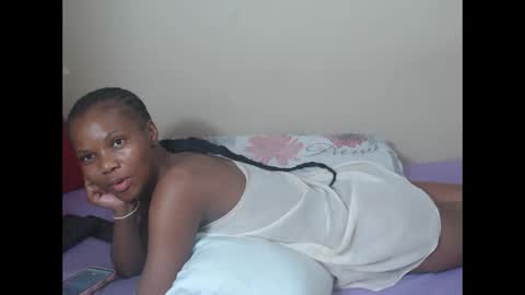 sweetlipss_ online show from 10, 9, 2025