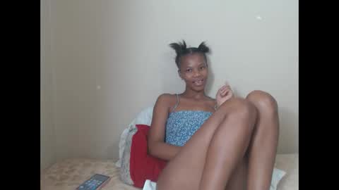 sweetlipss_ online show from 19, 9, 2025