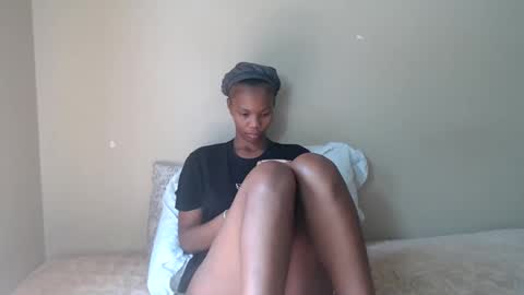 sweetlipss_ online show from 21, 9, 2025