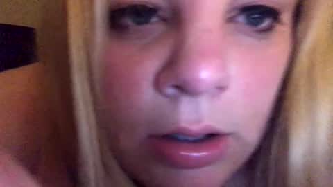 Lisa  online show from 22, 12, 2024