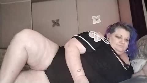 sweetlolajean online show from 11, 1, 2025