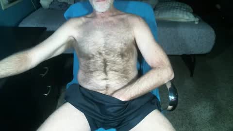 Snapshot of sweetman4a chatting on 15, 12, 2025 Michael online show from 15, 12, 2025