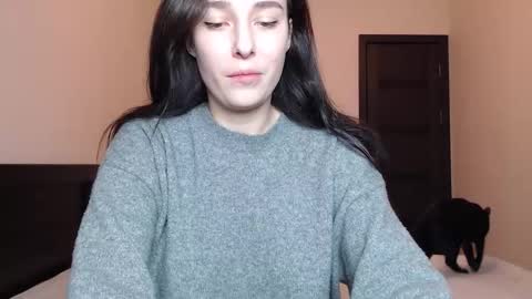 Snapshot of sweetmiaa chatting on 3, 12, 2025 Mia online show from 3, 12, 2025