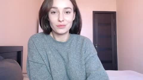 Mia online show from 8, 4, 2026