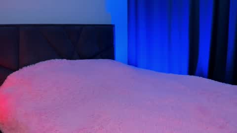 Swetmilkis online show from 12, 12, 2024