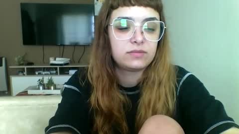 sweetmoonns2 online show from 15, 10, 2025