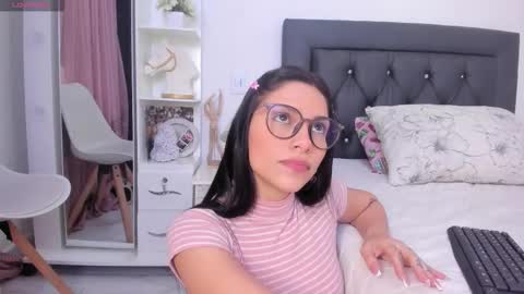 sweetnicky1 online show from 4, 12, 2025