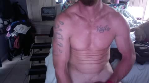 Snapshot of sweetnsexy95 chatting on 2, 12, 2024 WeAim2PZzz online show from 2, 12, 2024