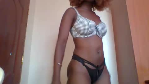 Snapshot of sweetpasion2 chatting on 2, 3, 2025 sweetpasion2 online show from 2, 3, 2025