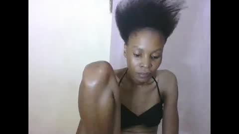 ESTHER online show from 14, 12, 2025